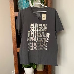 New Guess Men’s Large T-shirt